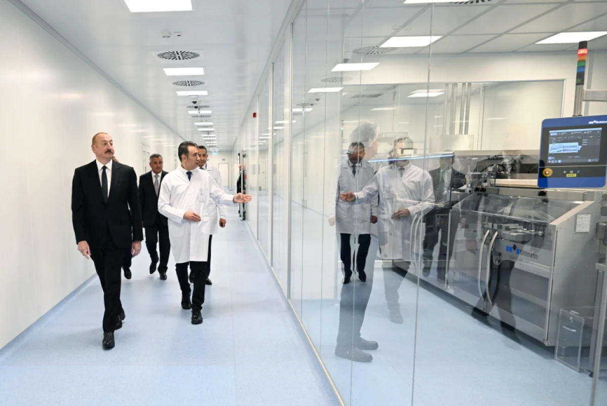 Prezident İlham Əliyev dərman preparatları istehsalı müəssisəsinin açılışında iştirak etdi — 4