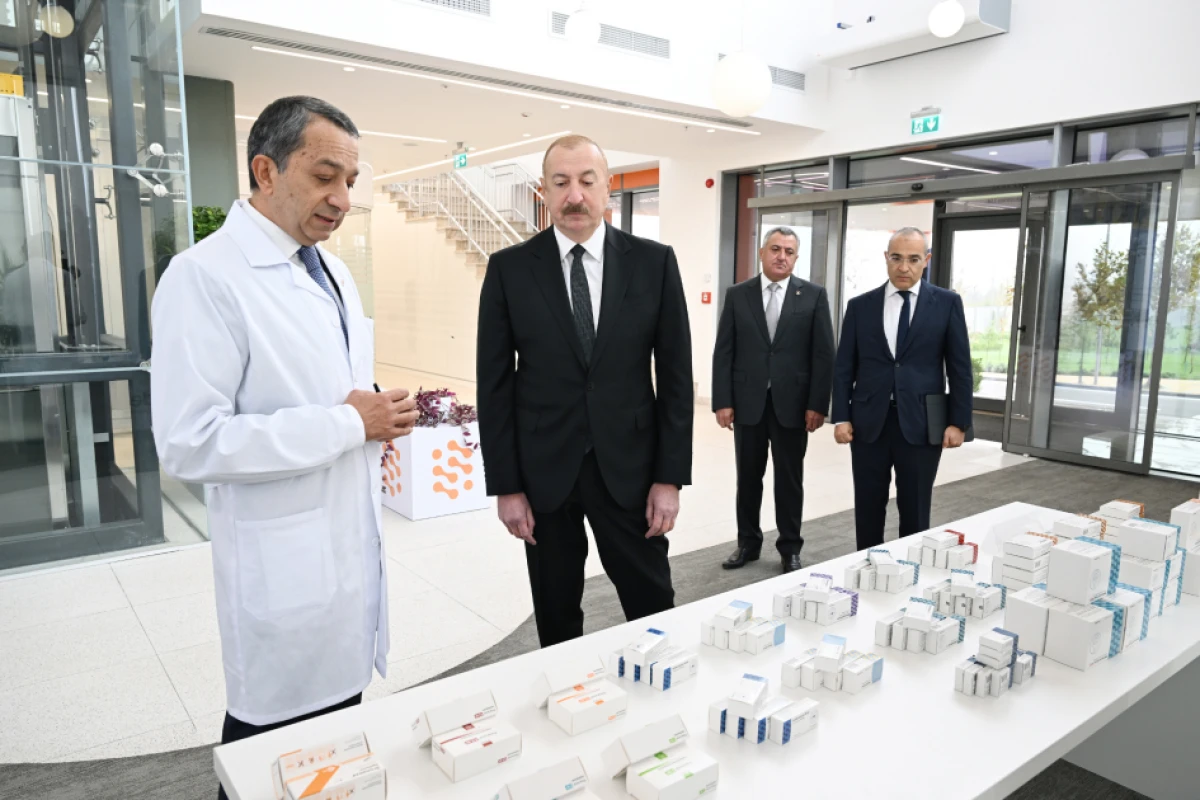 Prezident İlham Əliyev dərman preparatları istehsalı müəssisəsinin açılışında iştirak etdi — 6