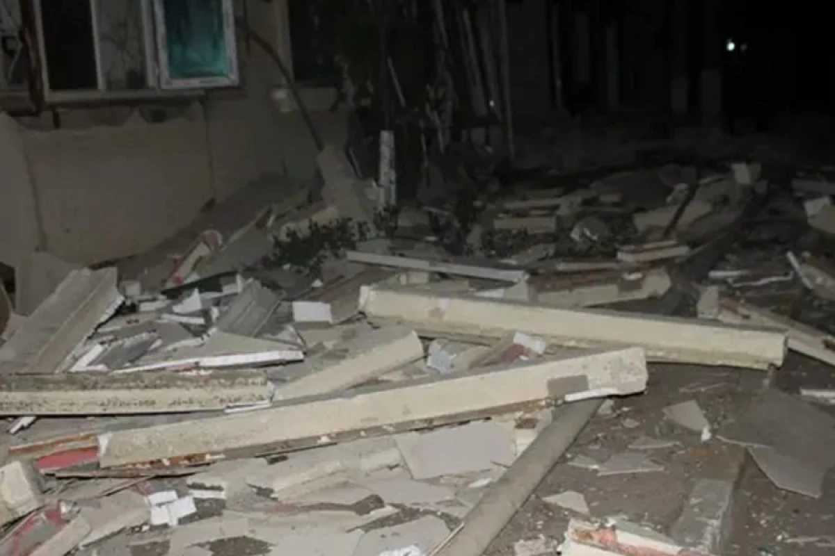 Goranboyda yaşayış binasında döşəmə çökdü: 4 nəfər xəsarət aldı