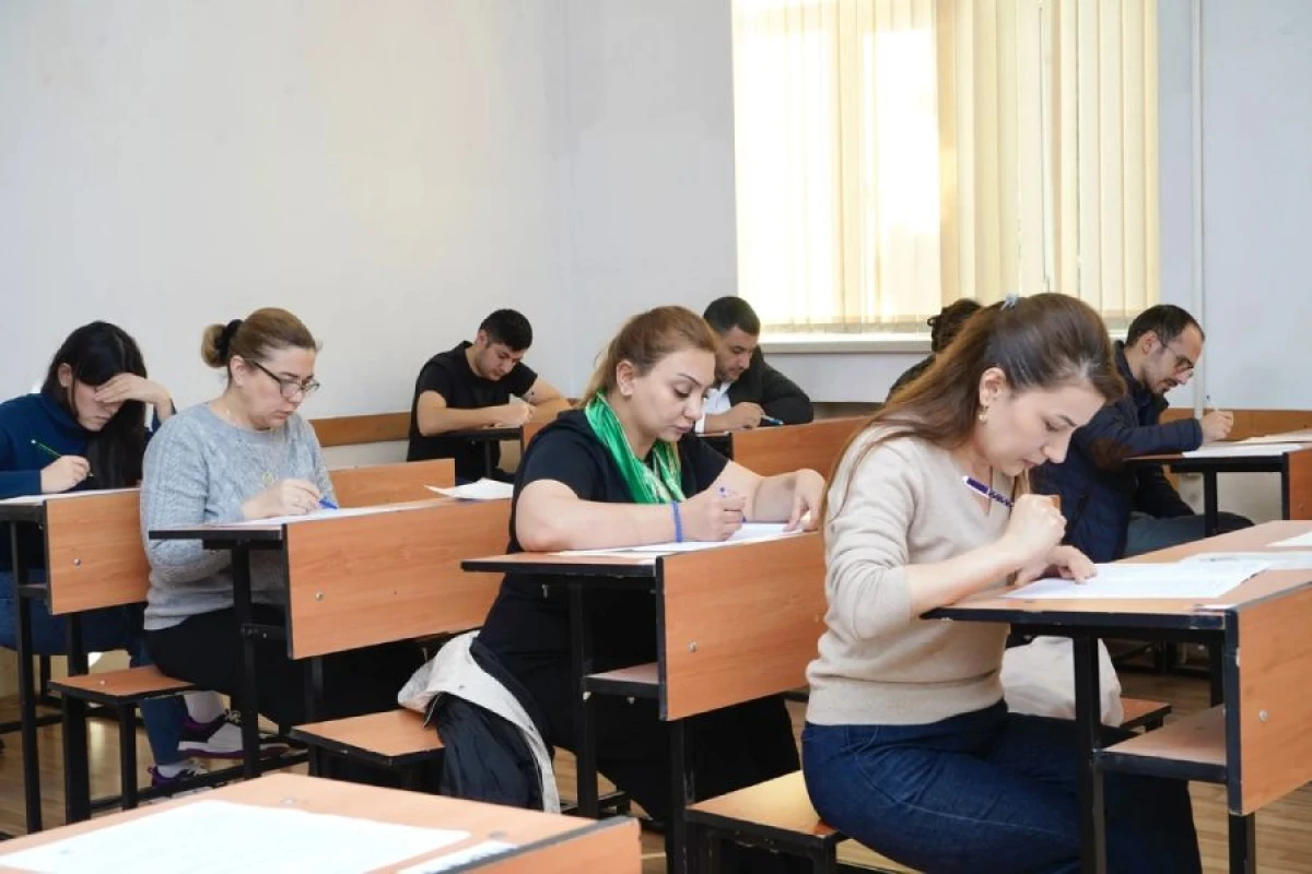 Bakı və Naxçıvanda fəlsəfə doktoru imtahanı keçirildi