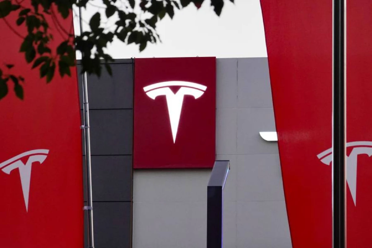 Teslanın  satışları kəskin azaldı