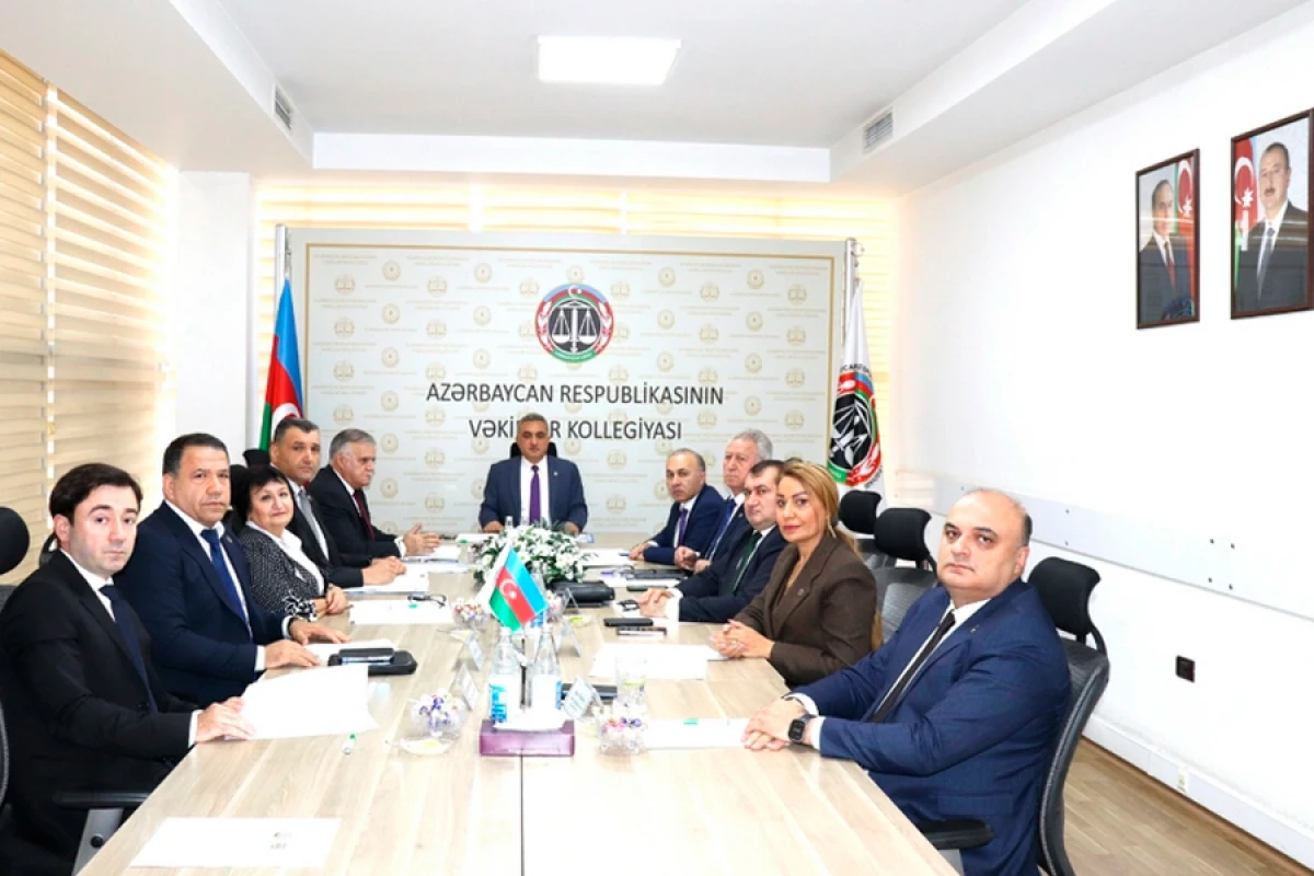 Vəkillər Kollegiyası bir vəkili üzvlükdən xaric etdi
