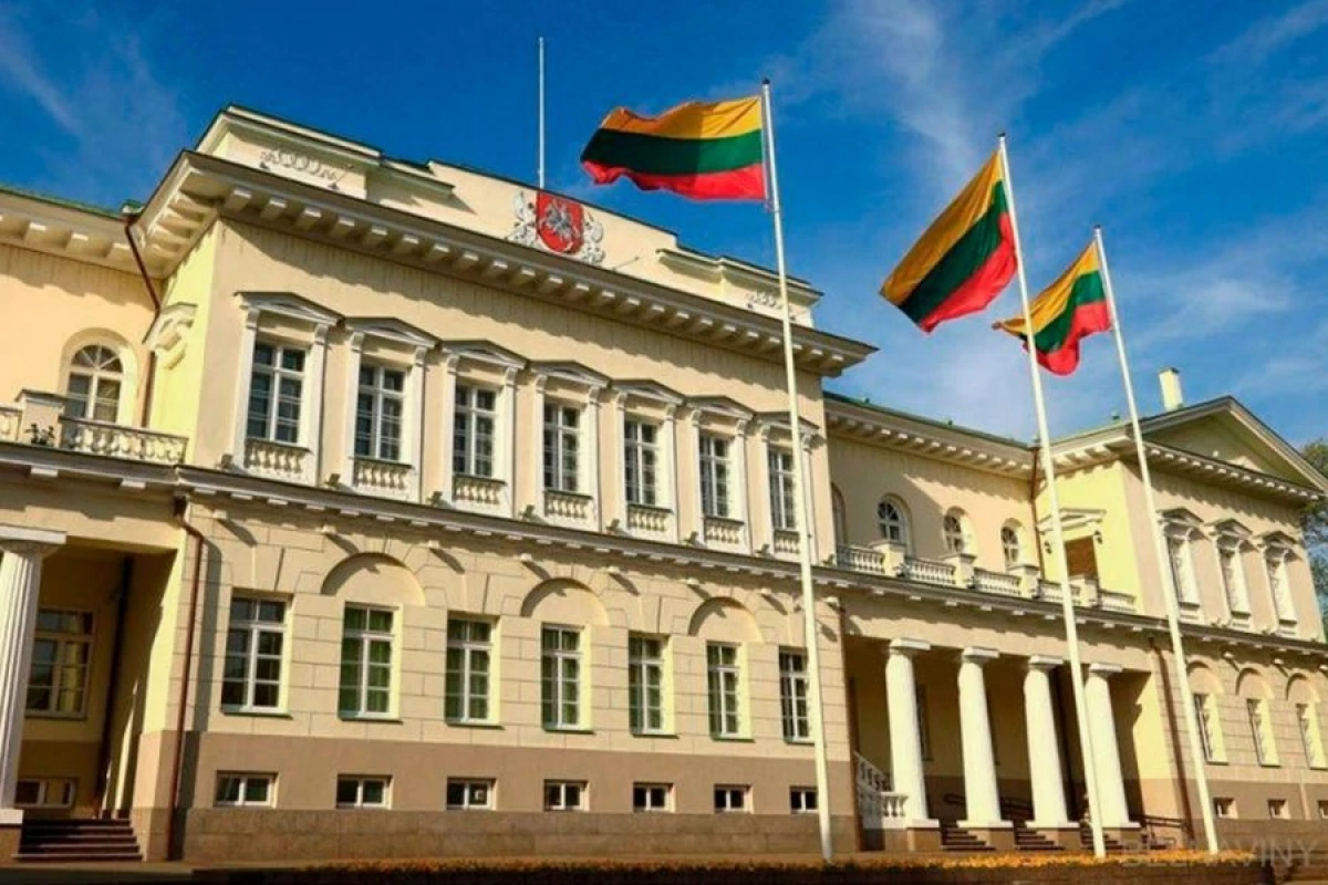 Litva Belarus səfirinə nota verdi