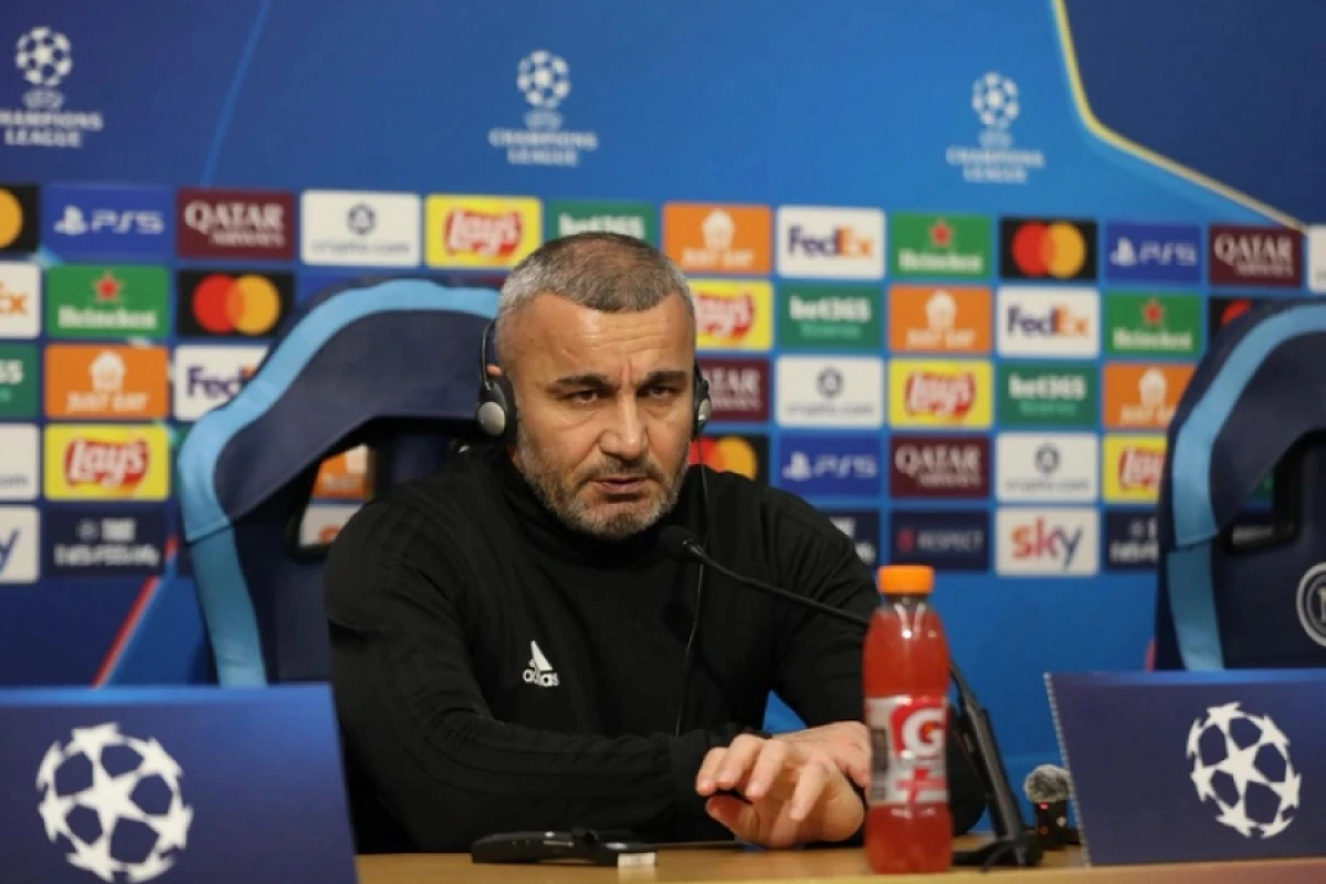Qurban Qurbanov: "Futbolçularımız "Napoli"yə qarşı cəsarətli oyun göstərdilər"