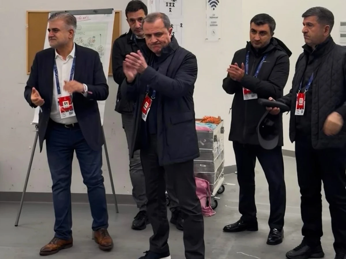 Ceyhun Bayramov “Napoli”-"Qarabağ" matçını izlədi, futbolçularla görüşdü — 3