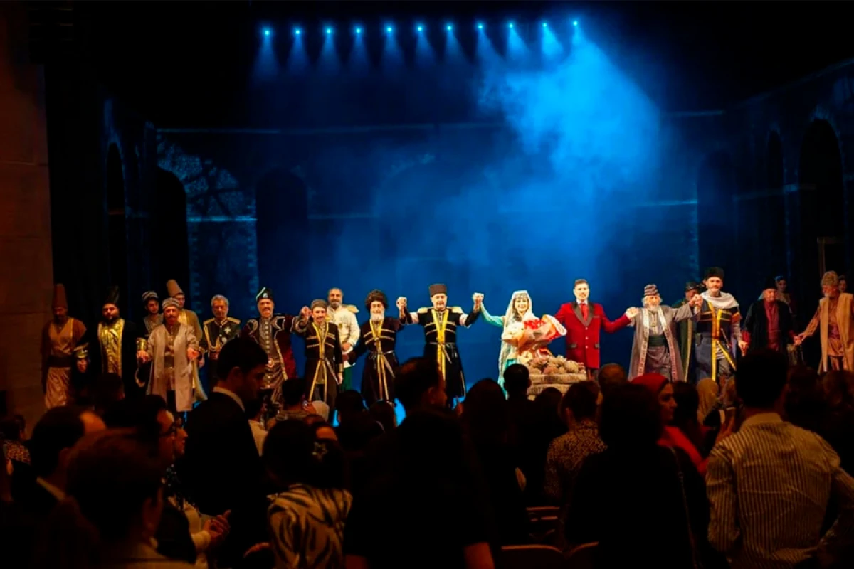 Amaliya Pənahova Dram Teatrında “Xurşidbanu Natəvan”la yad edildi