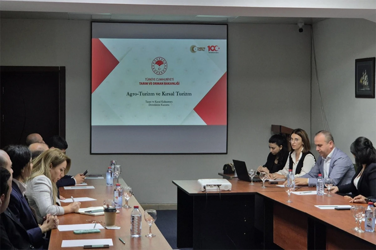 Türkiyəli mütəxəssislərlə aqroturizm üzrə təcrübə mübadiləsi aparıldı