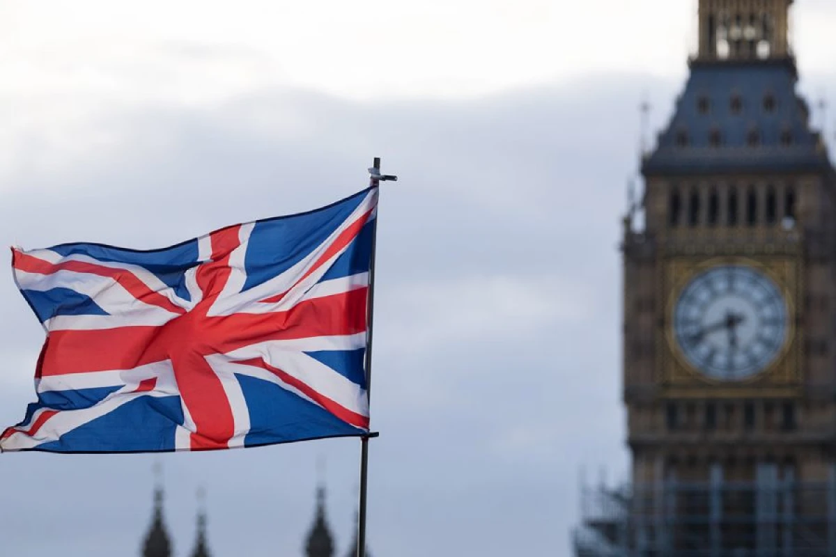 Britaniya büdcə kəsirinə görə səfirlik binalarını satacaq