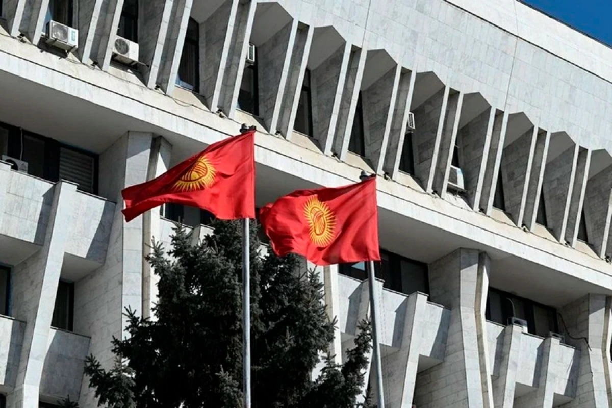 Qırğızıstanda "sükut günü" başladı