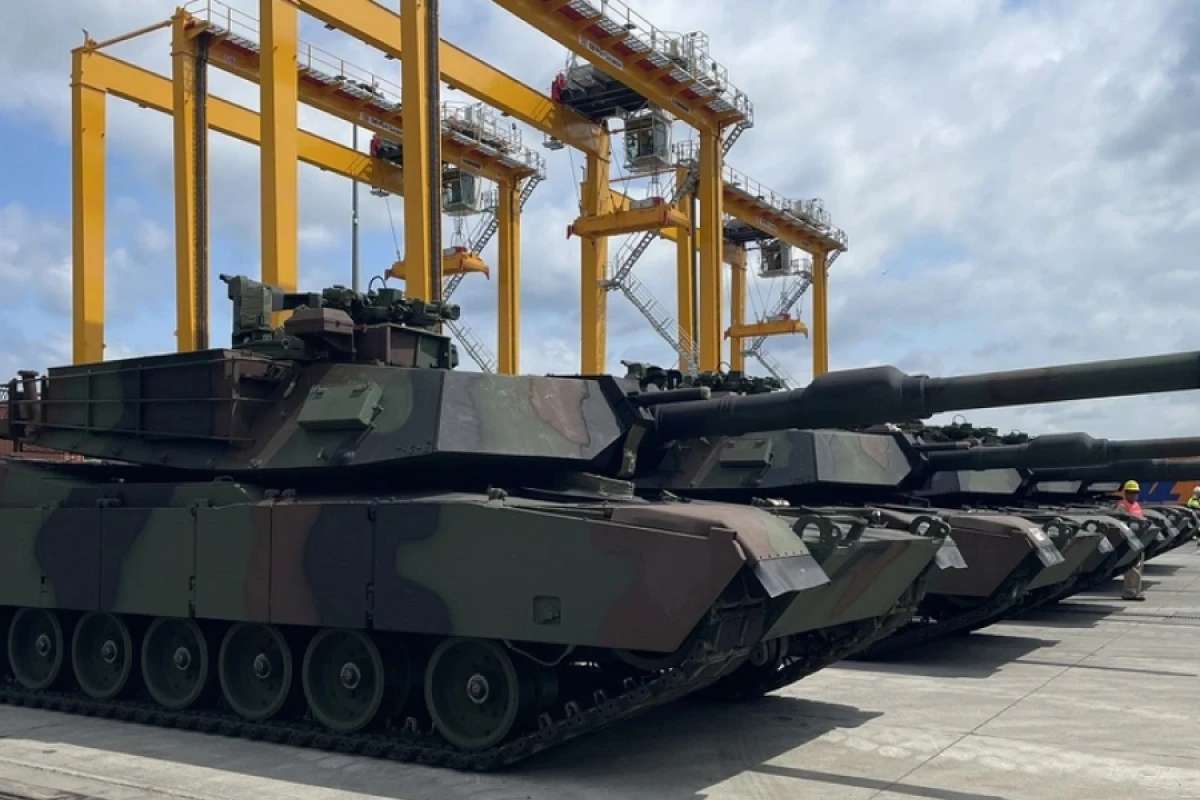 Polşa ABŞ-dən 32 "Abrams" tankı aldı