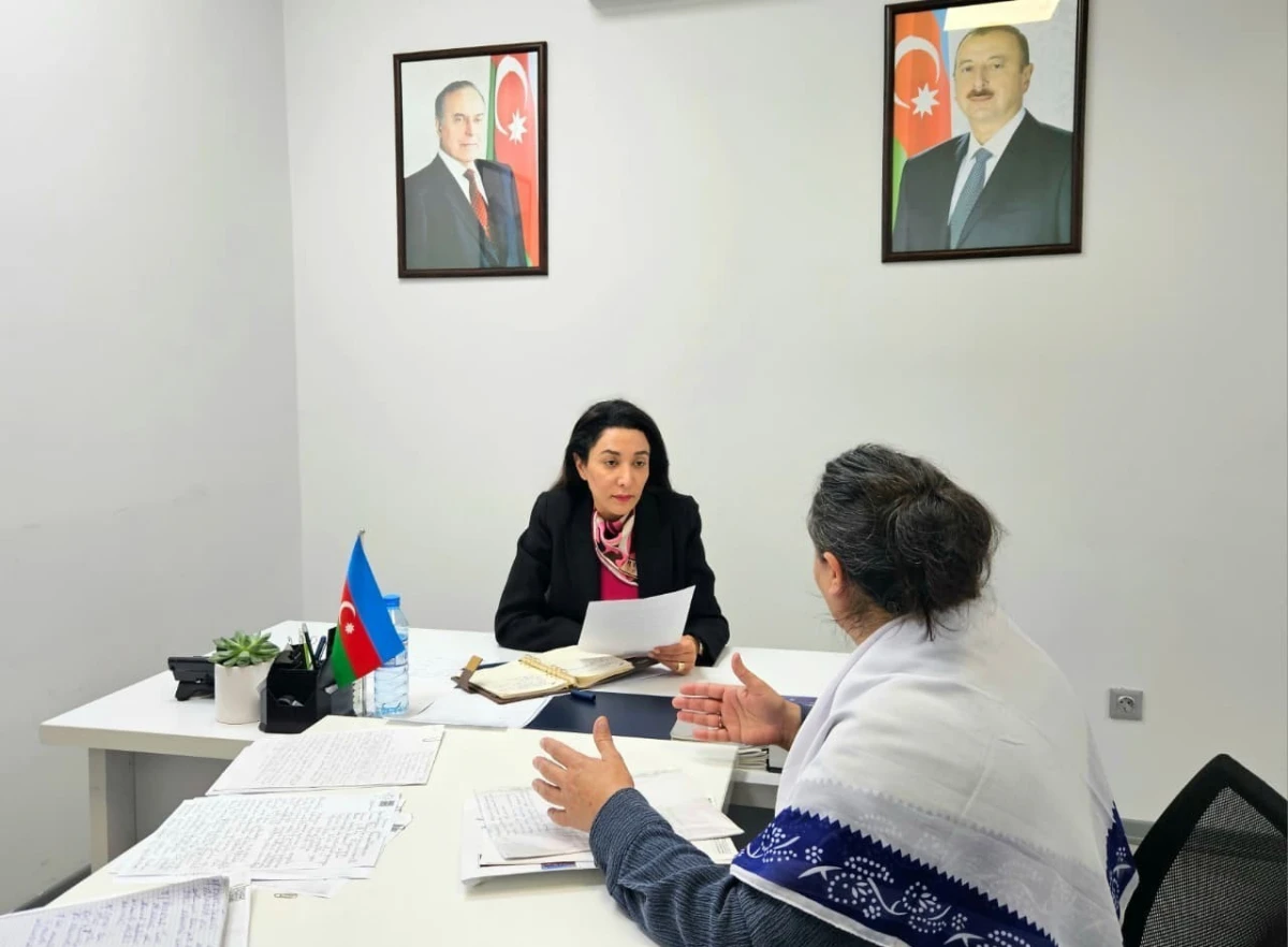 Ombudsman Səbinə Əliyeva vətəndaşları qəbul etdi — 4