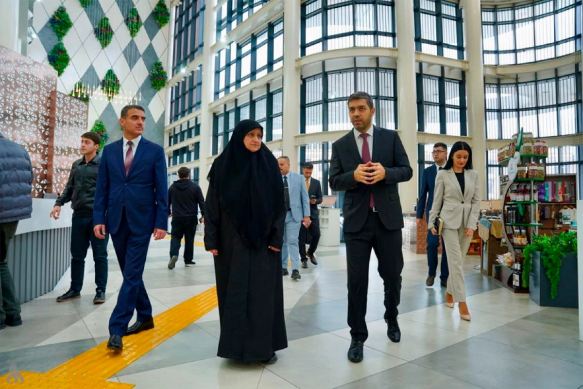 İraqın rabitə naziri Bakıya səfər etdi