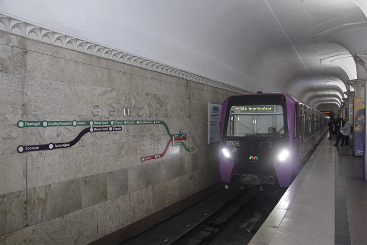 Bakı metrosu noyabrda 20 milyondan çox sərnişin daşıyıb