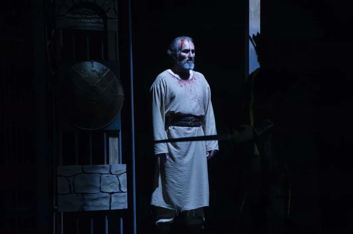 Şəki teatrı “Dar ağacı” tamaşası ilə paytaxt sənətsevərlərinin qonağı oldu — 5