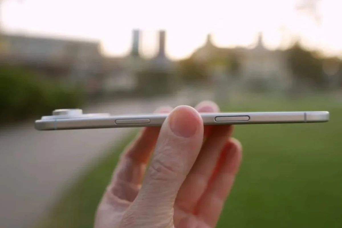 "iPhone Air" ən ucuz telefon seçildi