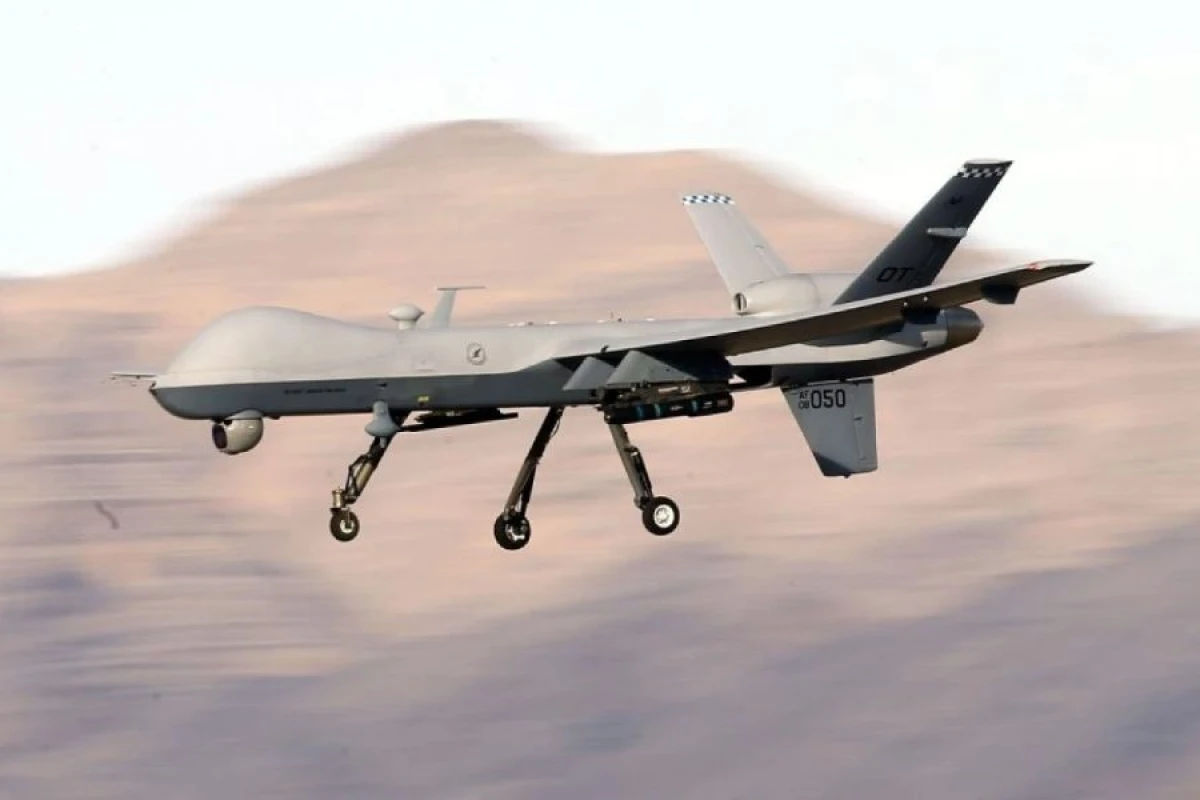 Fransada baza üzərində naməlum dronlar uçdu