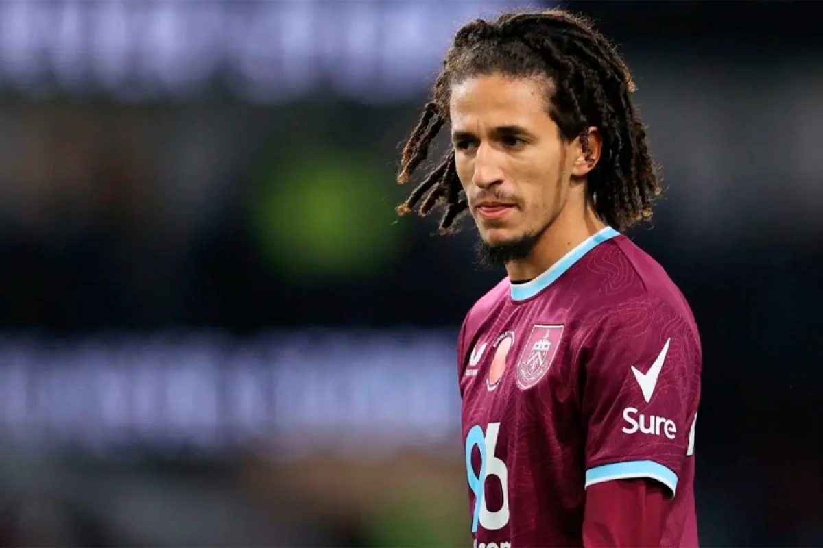 Hannibal Mejbri 4 oyunluq diskvalifikasiya aldı
