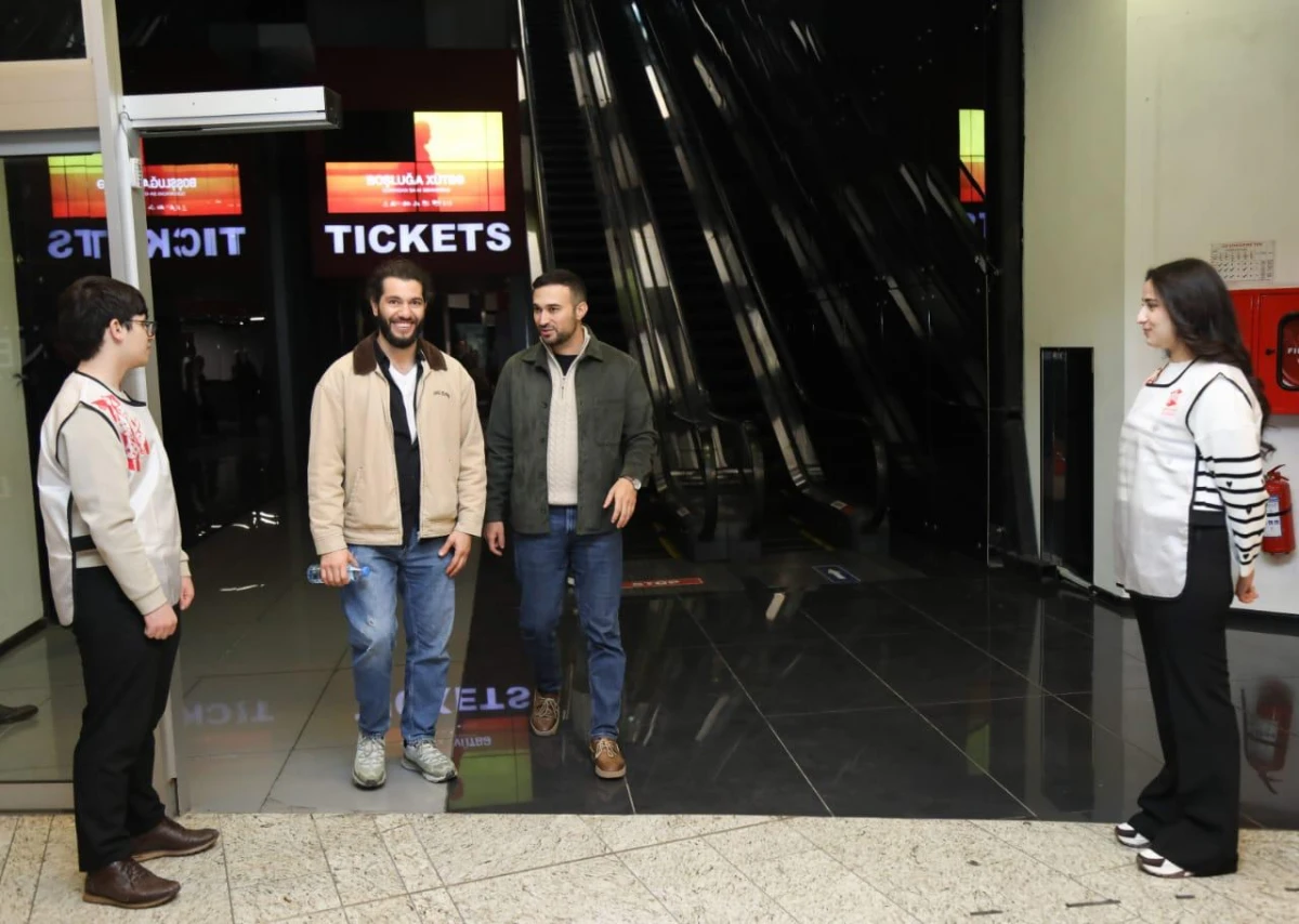 “Boşluğa xütbə” filminin Bakı premyerası böyük maraqla qarşılandı — 2
