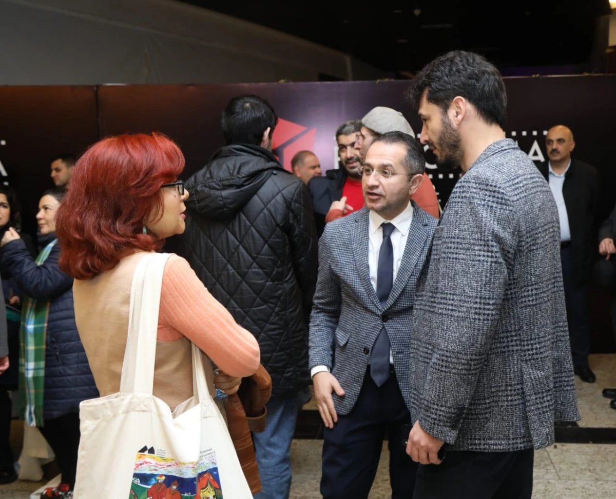 “Boşluğa xütbə” filminin Bakı premyerası böyük maraqla qarşılandı — 4