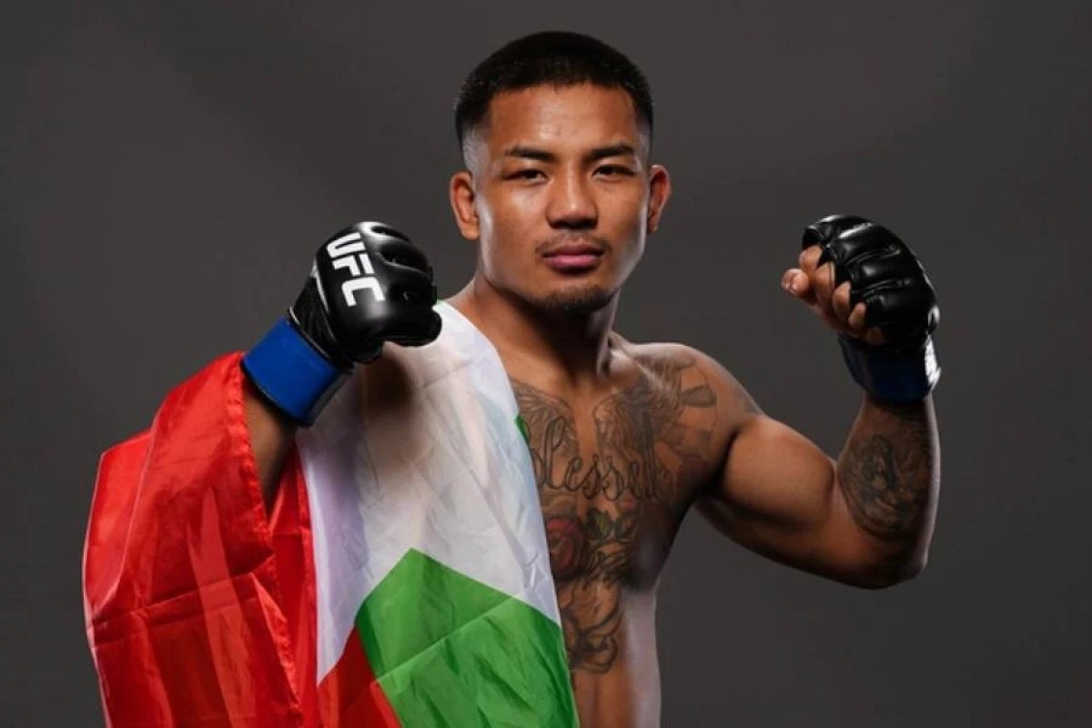 Coşua Van- XXI əsrdə doğulan ilk UFC çempionu
