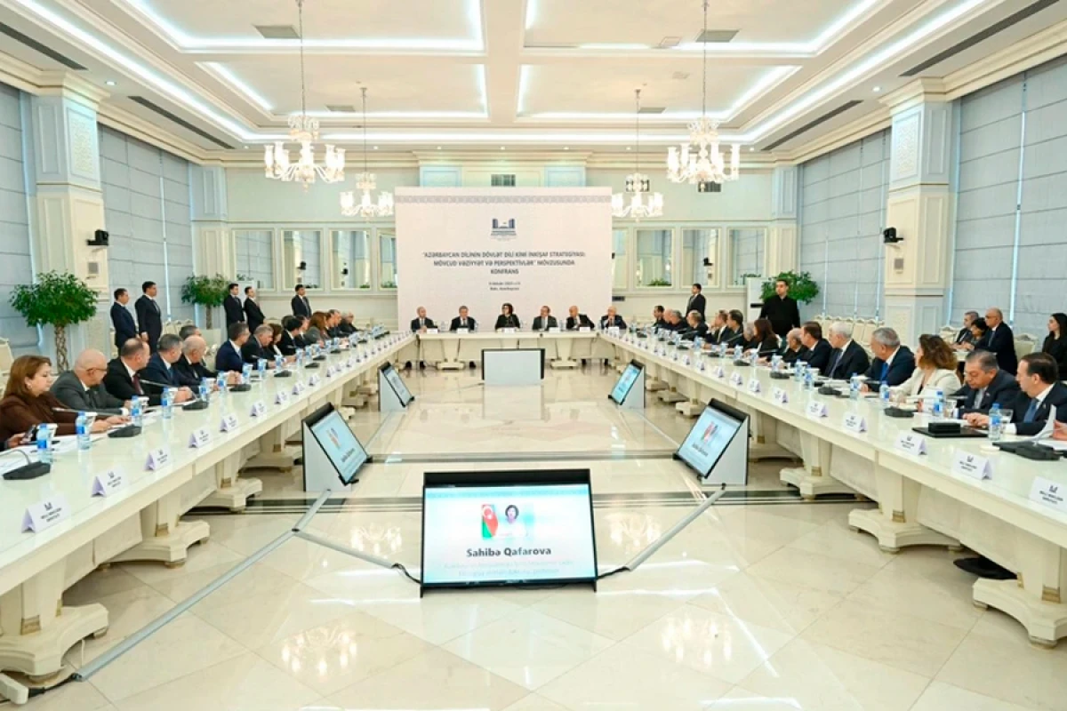 Milli Məclisdə Azərbaycan dilinin mövcud vəziyyətinə həsr olunan konfrans keçirildi