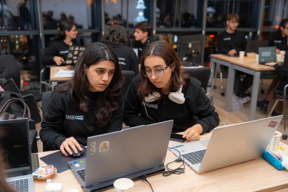 "ASAN xidmət"in “DIGIAGE BAKU 2025” rəqəmsal oyun düşərgəsi keçirildi — 4
