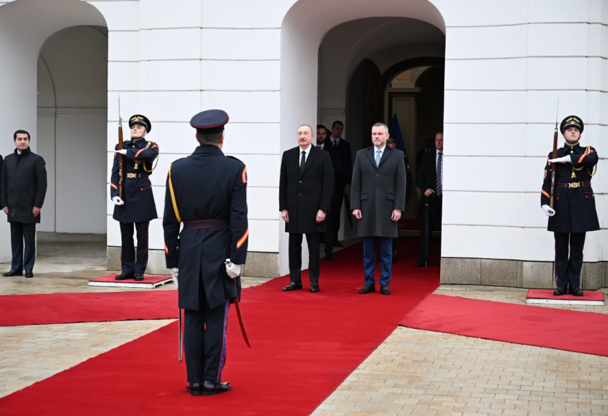 Prezident İlham Əliyevin Bratislavada rəsmi qarşılanma mərasimi oldu — 6