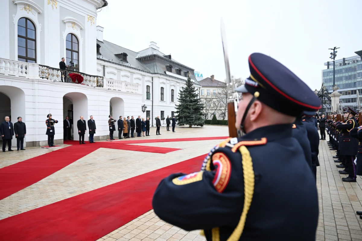 Prezident İlham Əliyevin Bratislavada rəsmi qarşılanma mərasimi oldu — 7