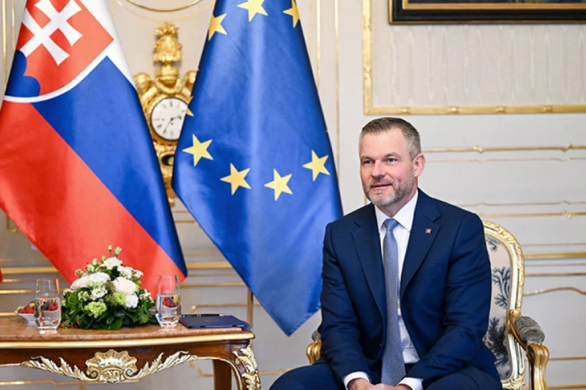 Slovakiya Prezidenti Azərbaycana rəsmi səfərə dəvət olundu