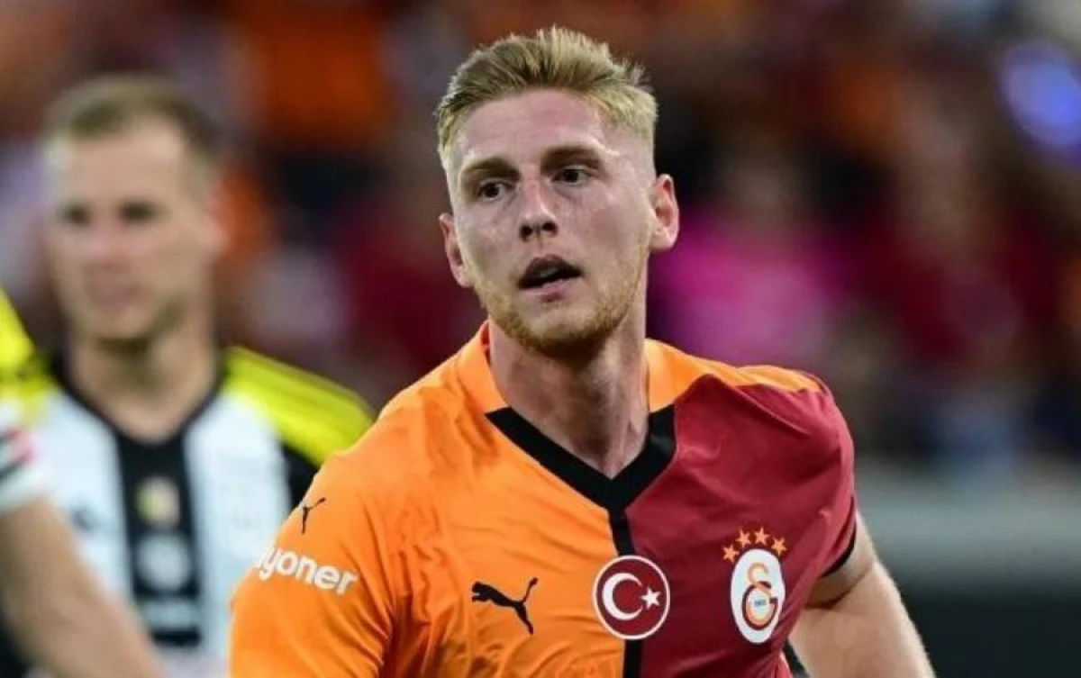 Ulduz futbolçular qanunsuz mərcə görə tutuldu