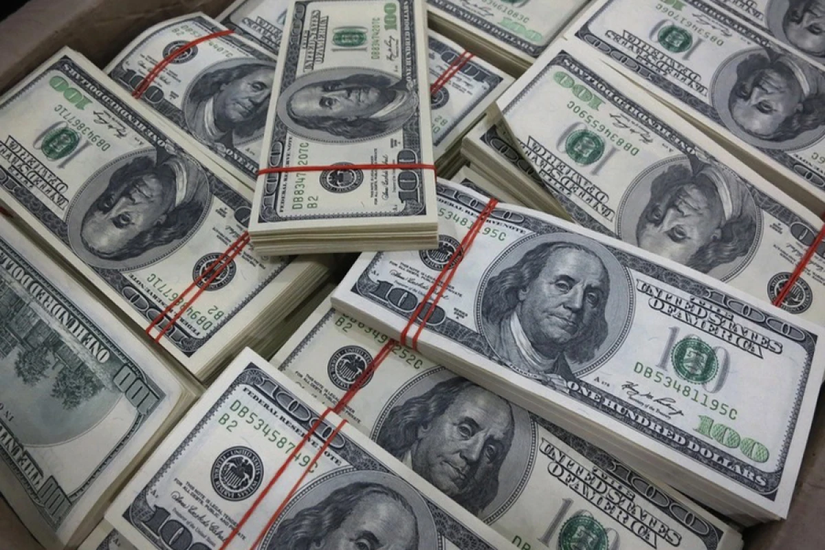 Strateji valyuta ehtiyatları 83,5 milyard dollara çatdı