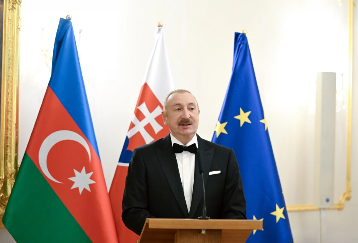 Bratislavada Prezident İlham Əliyevin şərəfinə rəsmi ziyafət verildi - YENİLƏNDİ — 2