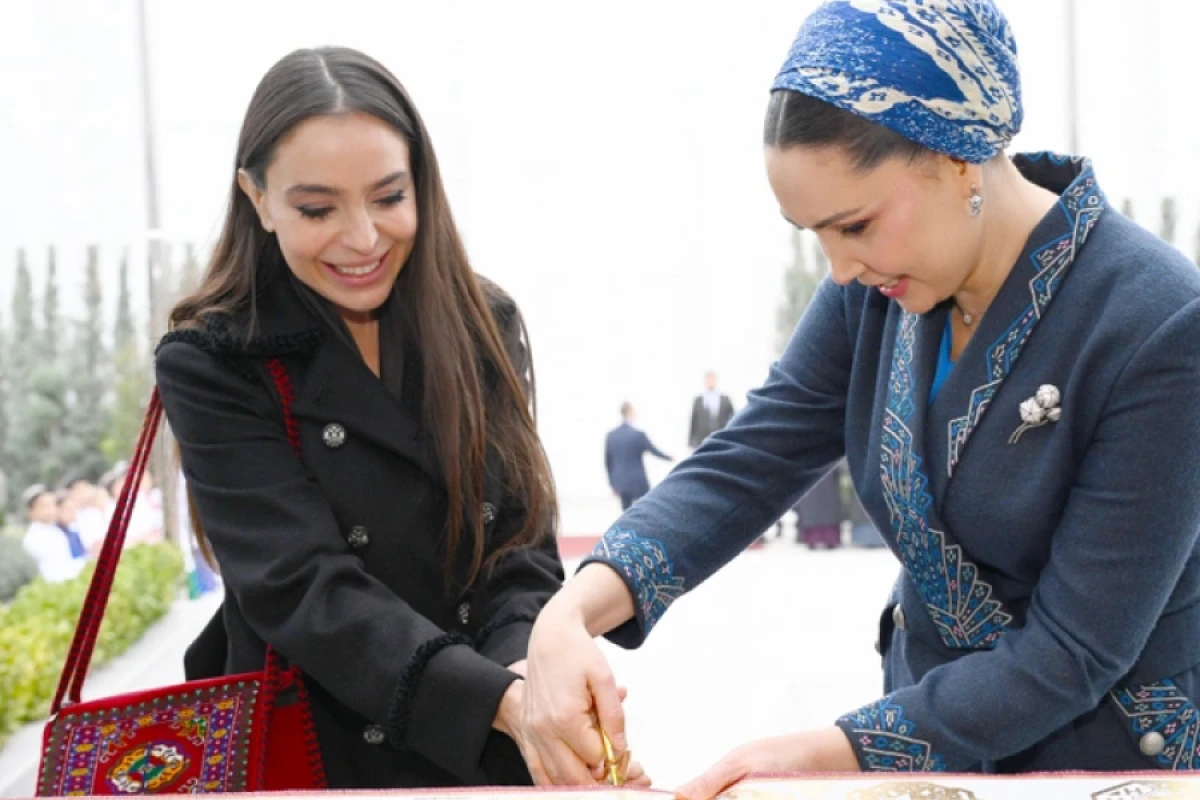 Leyla Əliyeva Türkmənistanda xeyriyyə fondunun Avaza filialının açılışına qatıldı