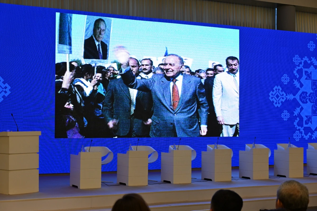 "Mədəniyyət və hüquq: müasir çağırışlar” mövzusunda forum keçirilir — 8