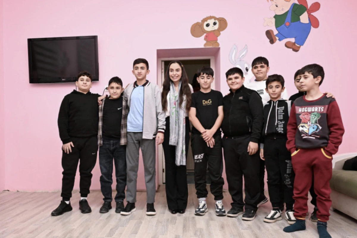 Leyla Əliyeva 5 saylı Uşaq Vərəm Sanatoriyasını ziyarət etdi