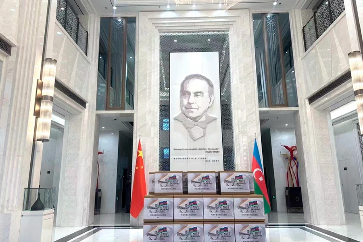 Çindəki səfirliyində Heydər Əliyevin anım günü ilə bağlı tədbir keçirildi