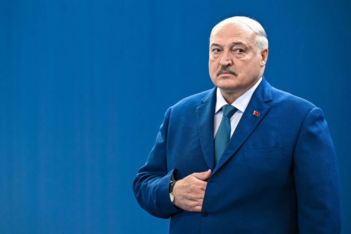 Lukaşenko: "Trampın siyasəti mənə xoş gəlir"