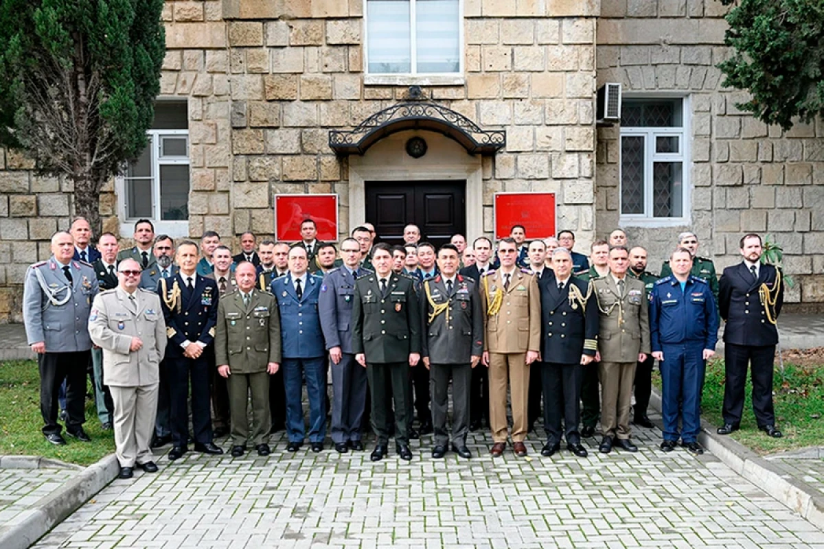 Hərbi attaşelərlə cari ilin yekununa dair toplantı keçirildi