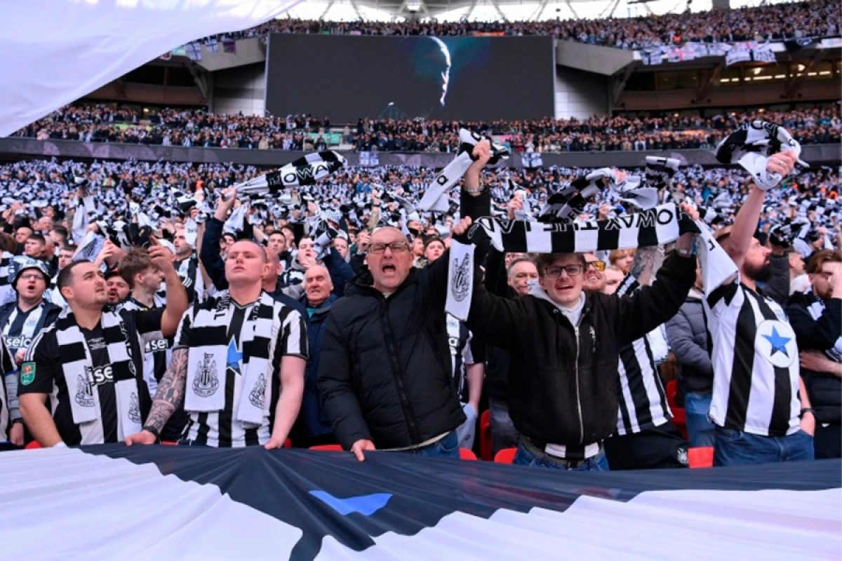 Derbi məğlubiyyəti fanatları özündən çıxardı