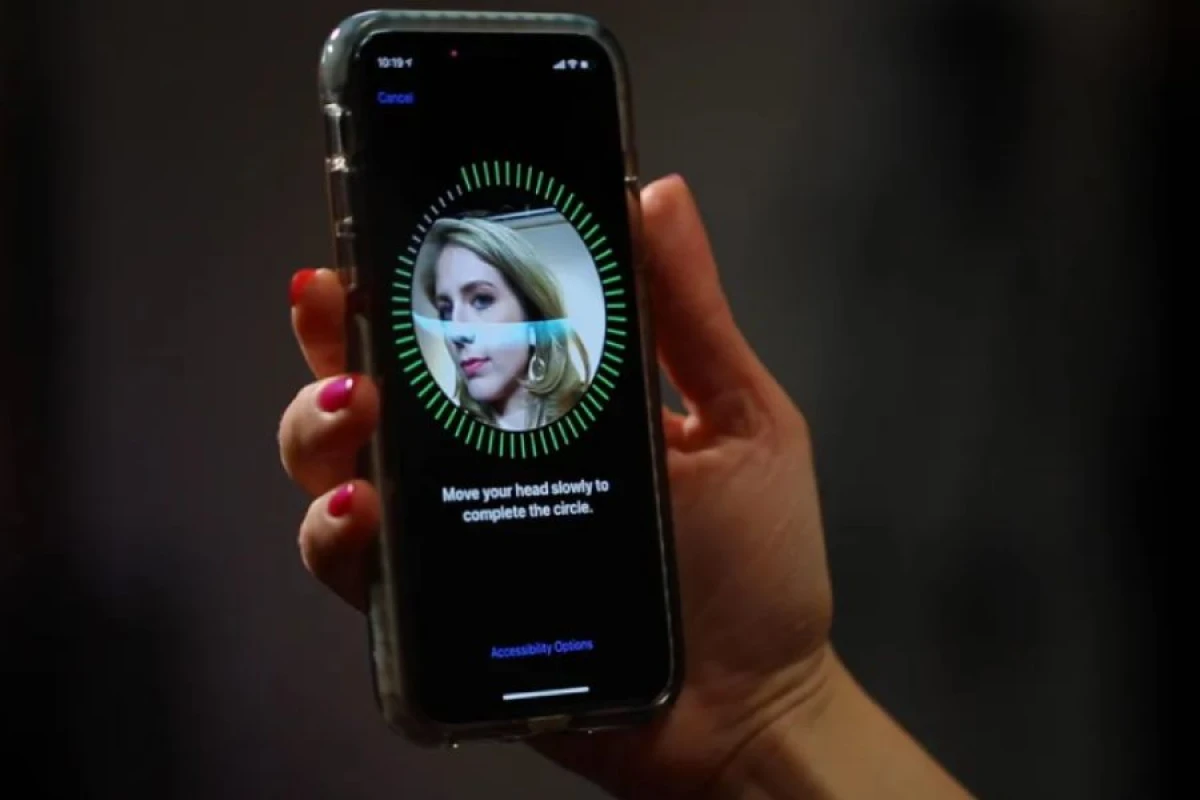 "iPhone" "Face ID"dən imtina edə bilər