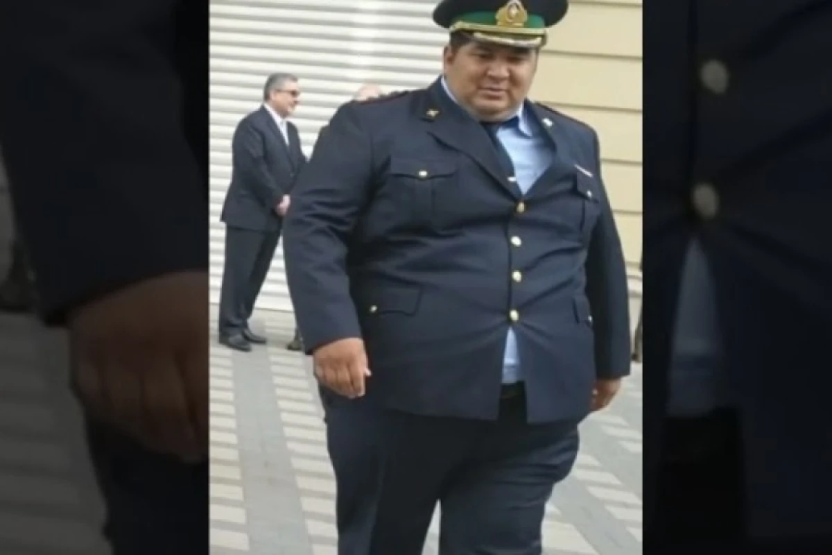 Gömrük generalı təqaüdə göndərildi
