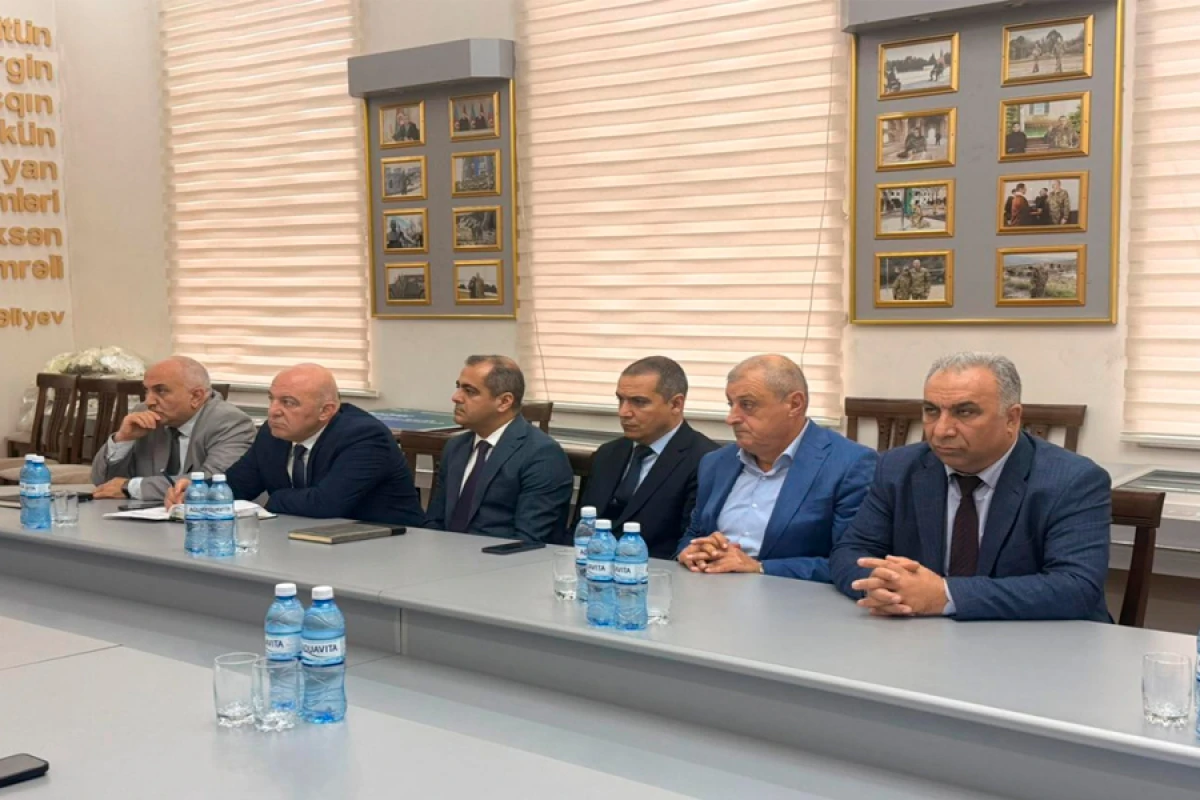 “Qaçqınkom”da İctimai Şuranın növbəti iclası keçirildi