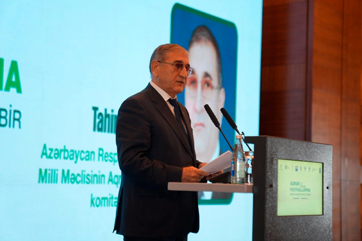 Tahir Rzayev: “Fermerlərin maarifləndirilməsi gücləndirilməlidir”