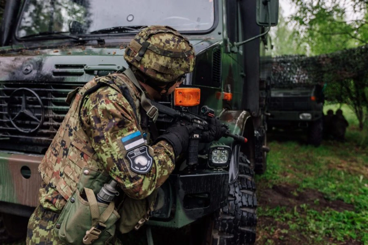 Estoniyada hərbi xidmət müddəti 12 aya qədər uzadılır