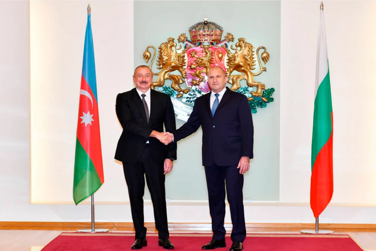 Rumen Radev Azərbaycan liderinə təbrik məktubu göndərdi