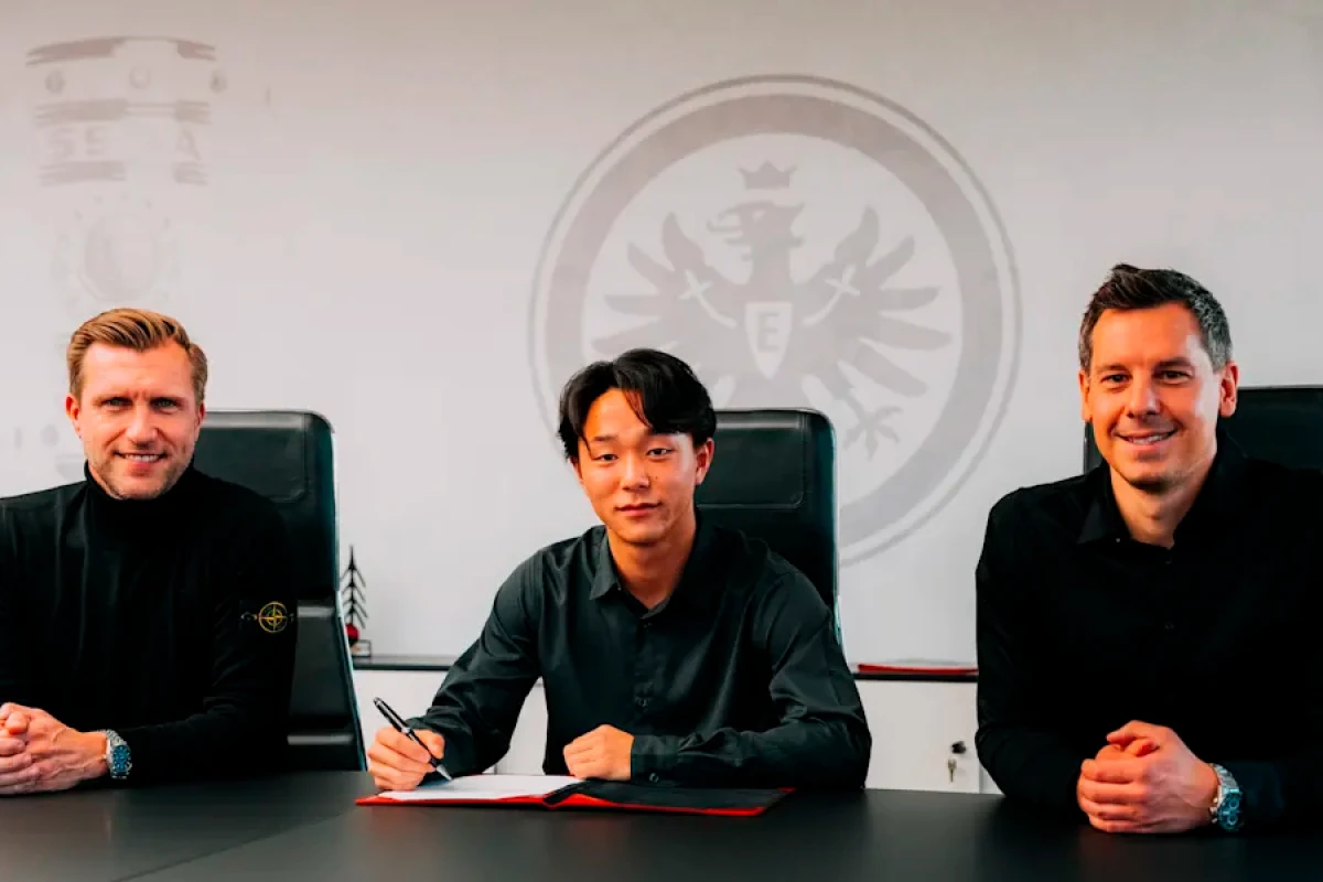 Frankfurt klubu yanvar transferlərinə start verdi