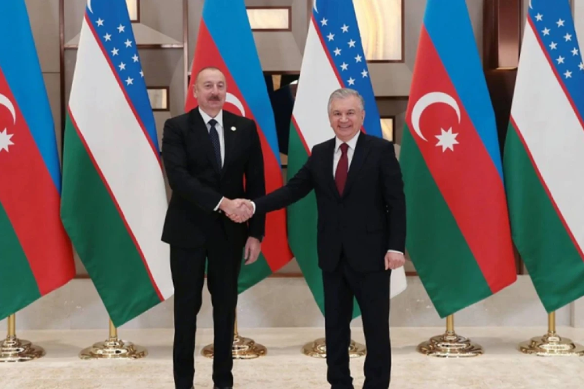 Şavkat Mirziyoyev Azərbaycan Prezidentini təbrik etdi