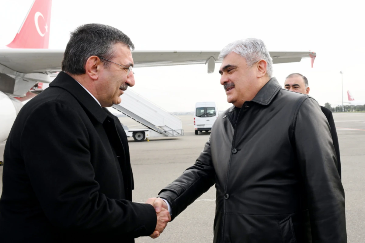 Türkiyənin vitse-prezidenti Azərbaycana gəldi — 2