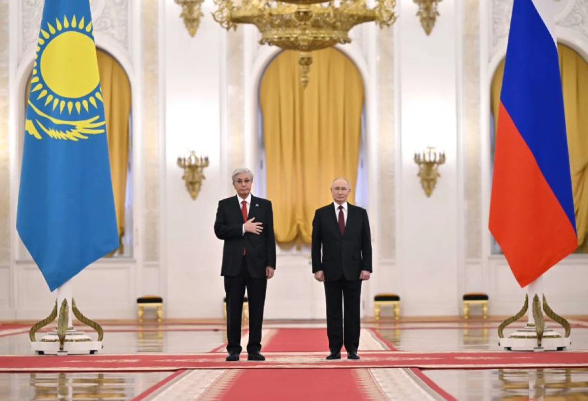 Putin və Tokayev Sankt-Peterburqda görüşdü