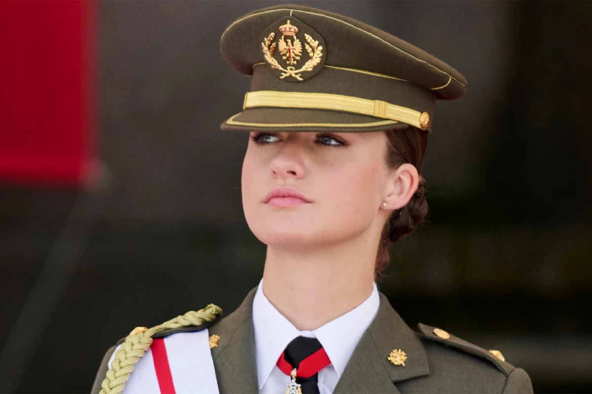 İspaniya şahzadəsi kral ailəsi ənənəsini pozdu